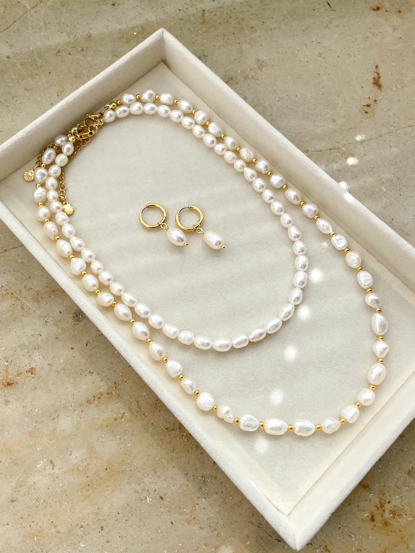 Amelie pearlchoker