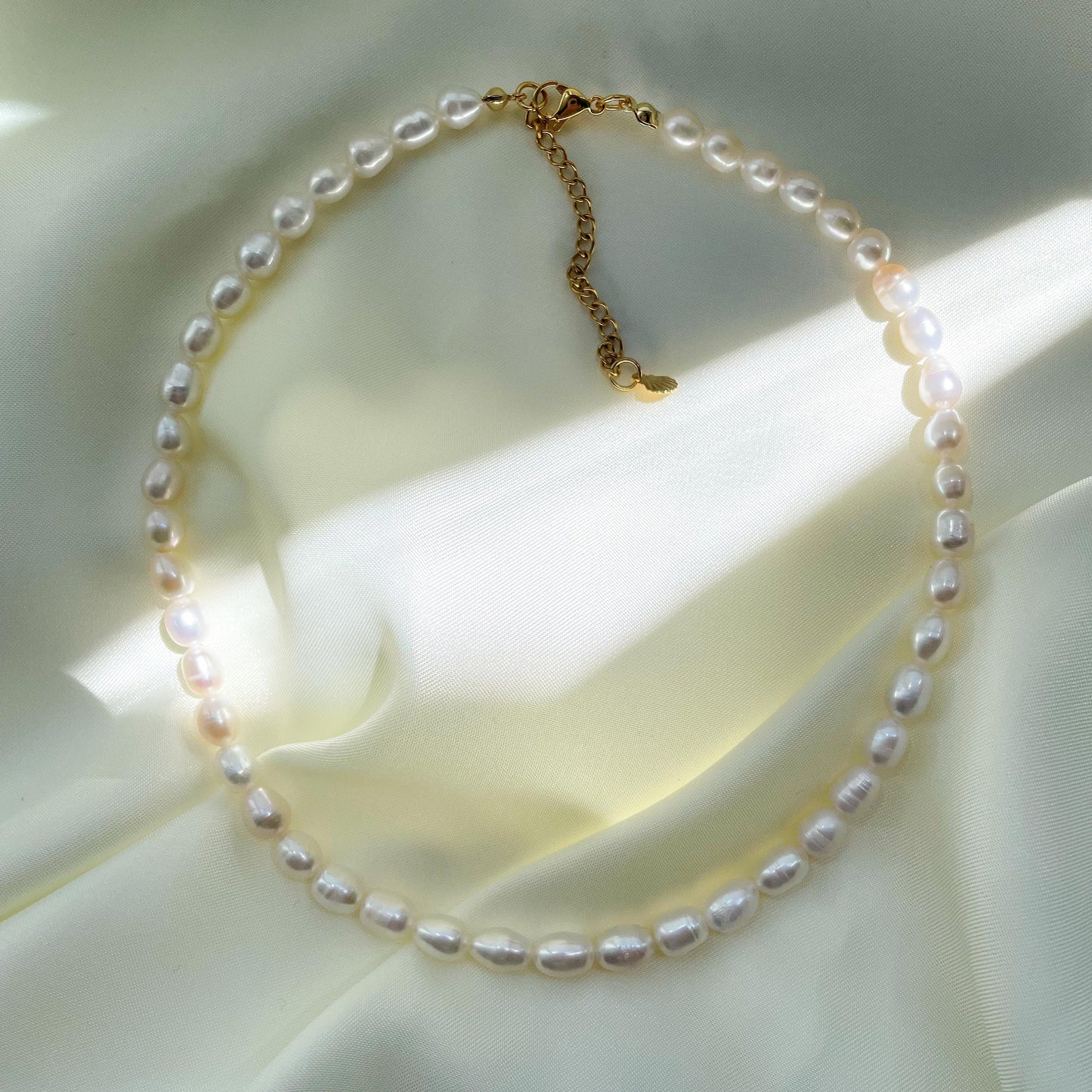 Amelie pearlchoker