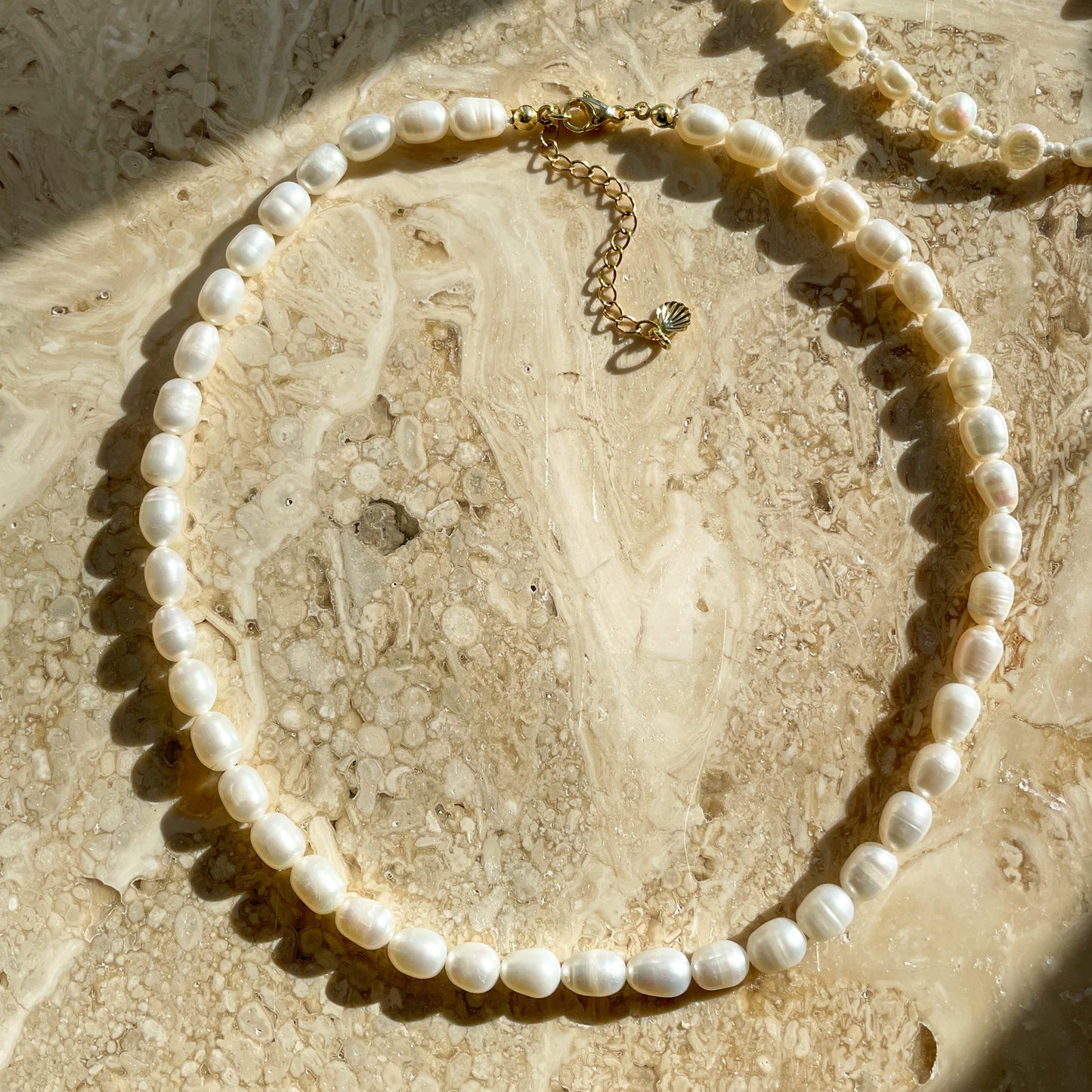 Amelie pearlchoker
