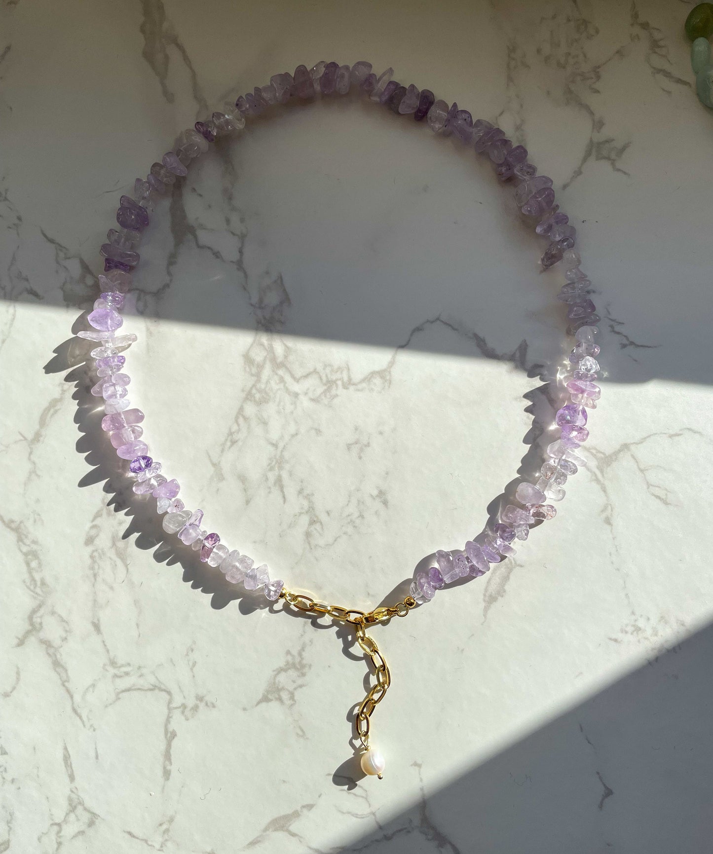 Lila Edelsteinkette aus flieder Amethyst