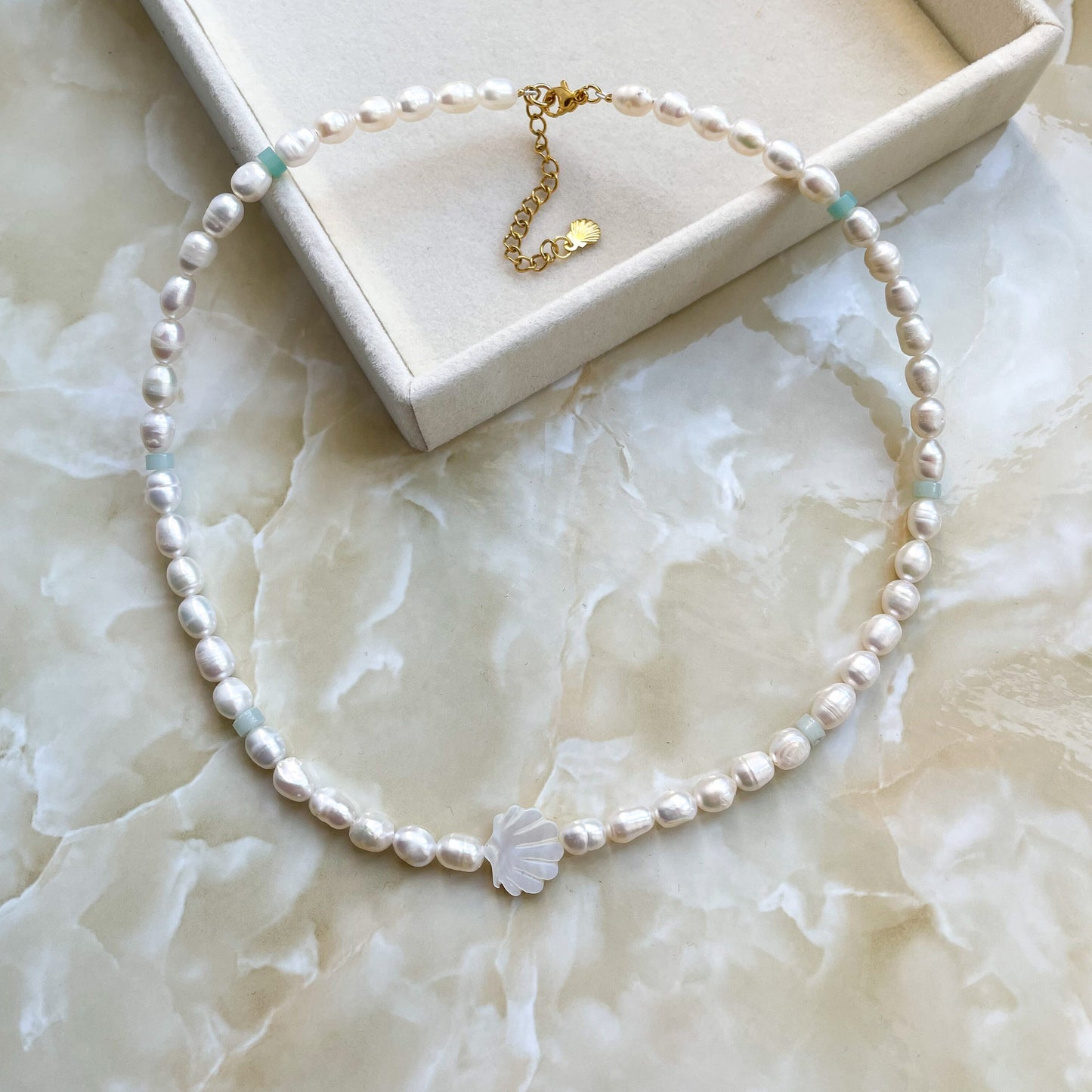 Niara pearl necklace