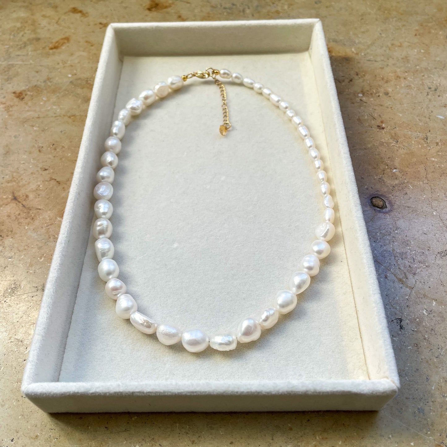 Elia pearl necklace