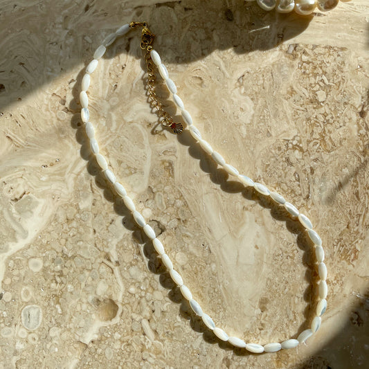 Elia pearl necklace