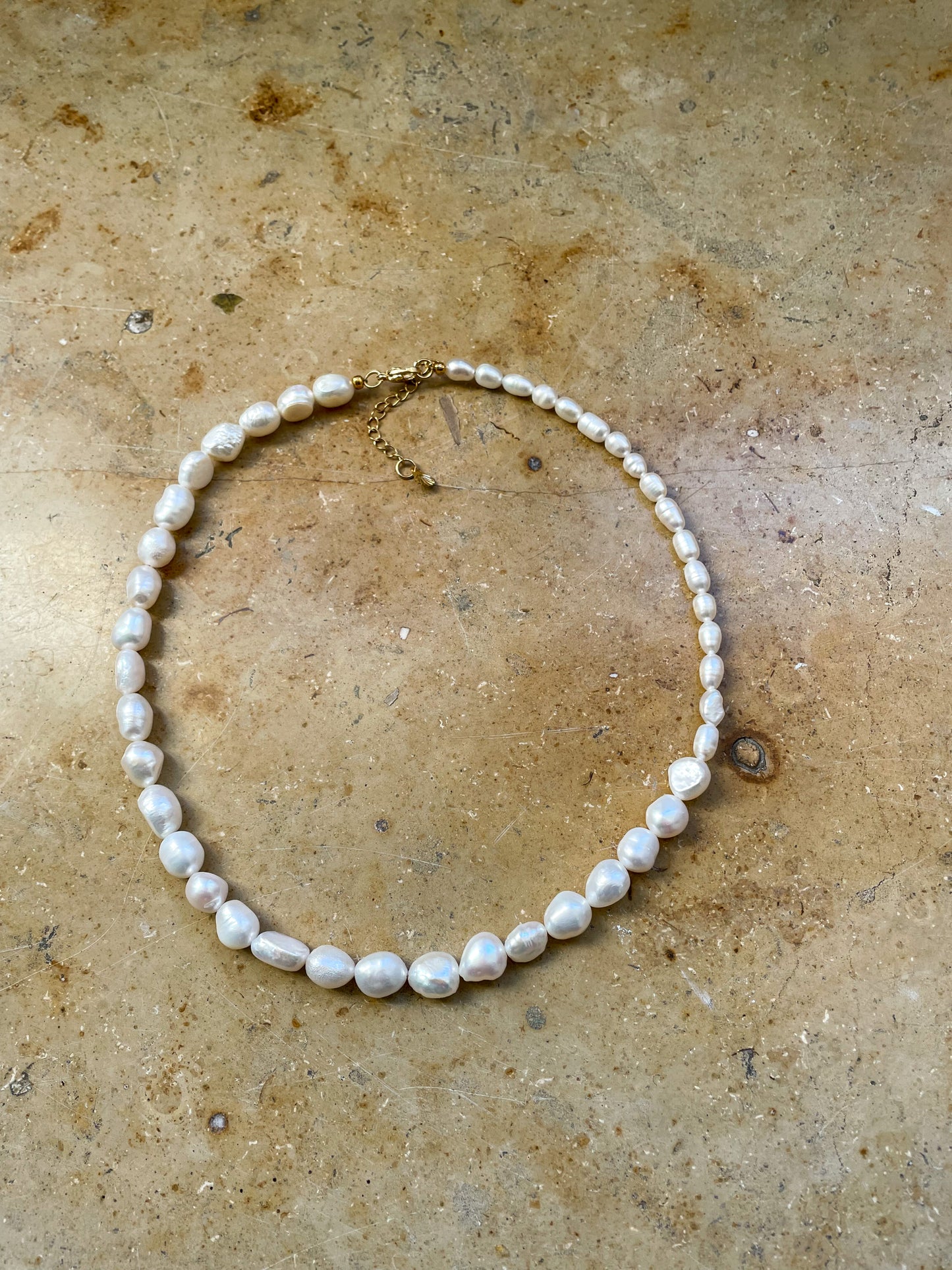 Elia pearl necklace